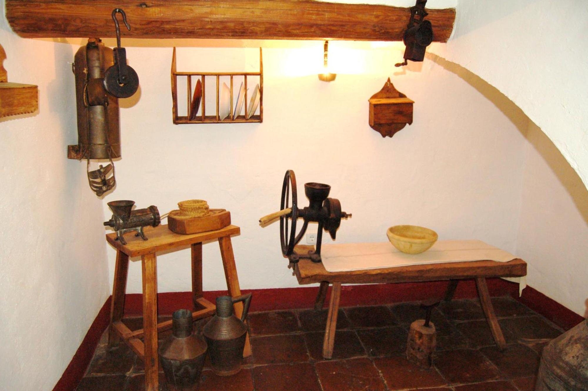 Posada De Jose Mª El Tempranillo Alameda Bagian luar foto