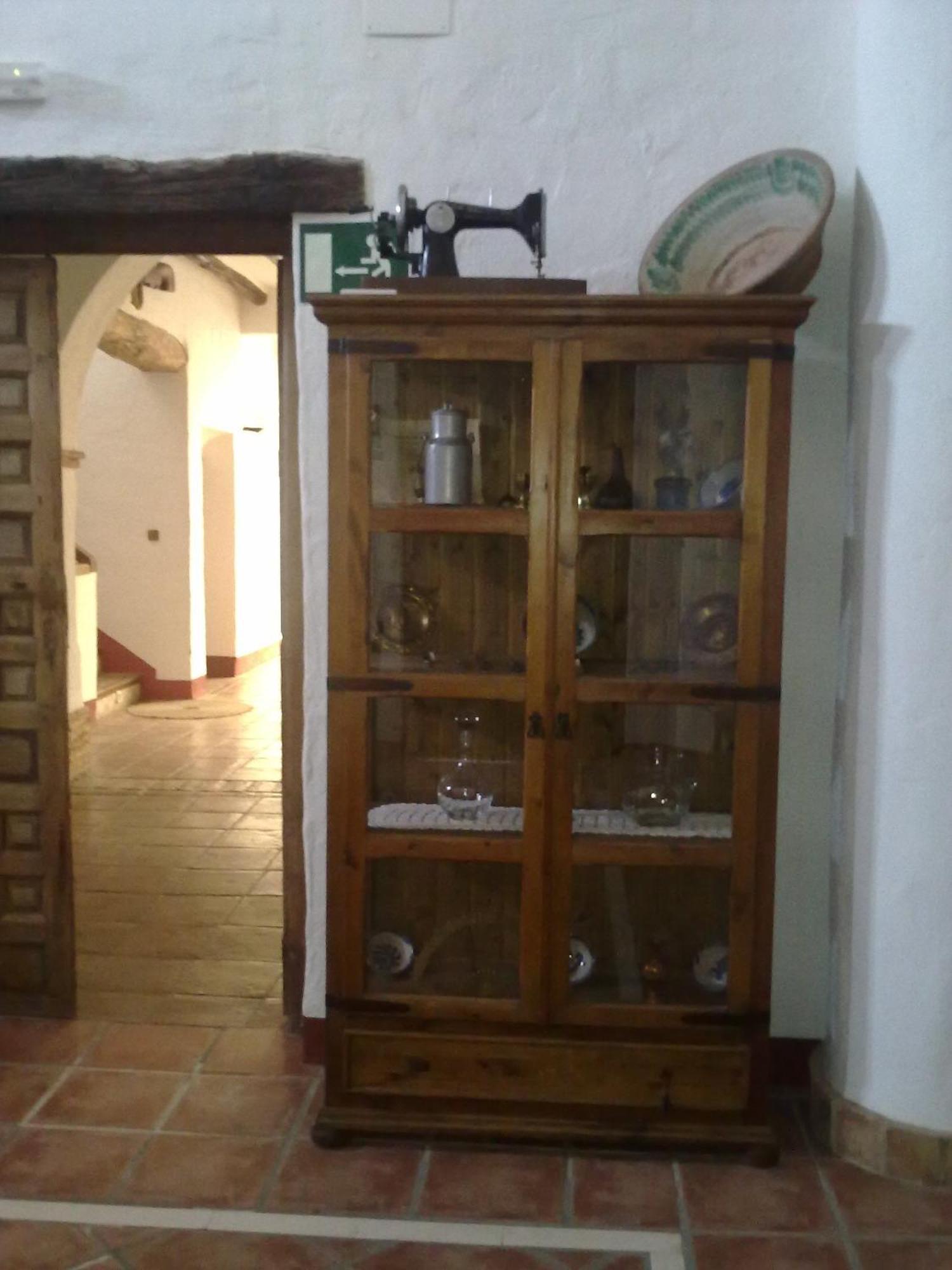 Posada De Jose Mª El Tempranillo Alameda Bagian luar foto