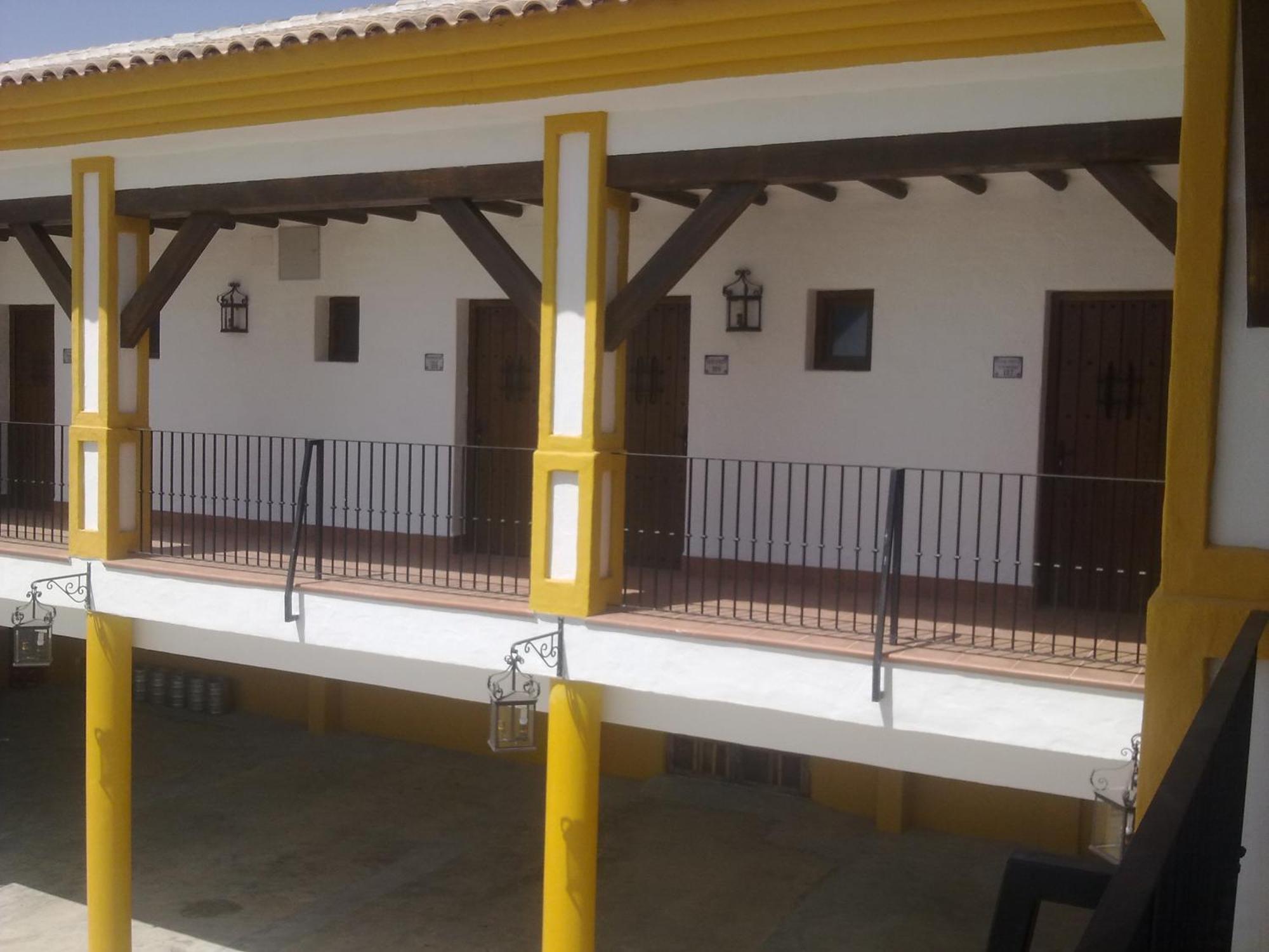 Posada De Jose Mª El Tempranillo Alameda Bagian luar foto