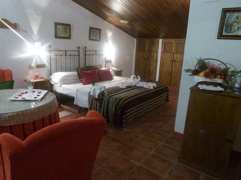 Posada De Jose Mª El Tempranillo Alameda Bagian luar foto
