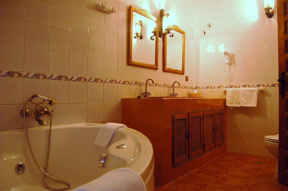 Posada De Jose Mª El Tempranillo Alameda Bagian luar foto